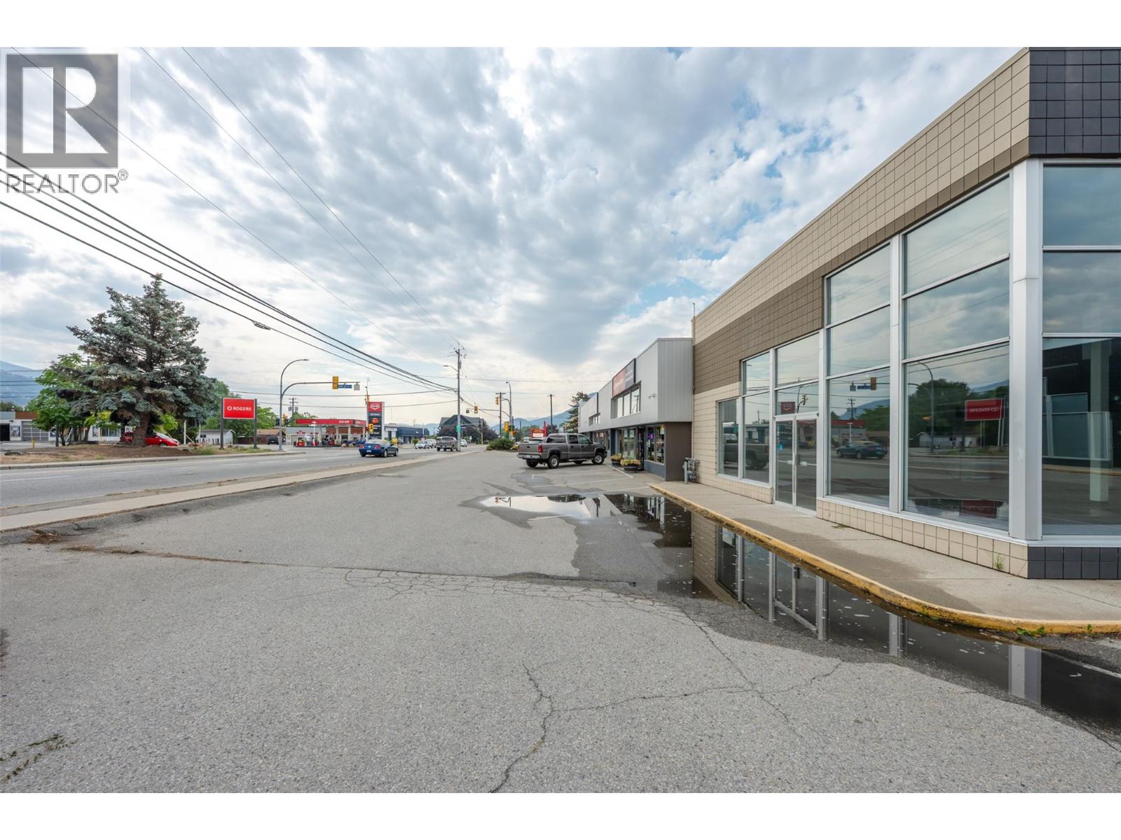 1397 FAIRVIEW Road Unit# 104 Penticton Photo 38