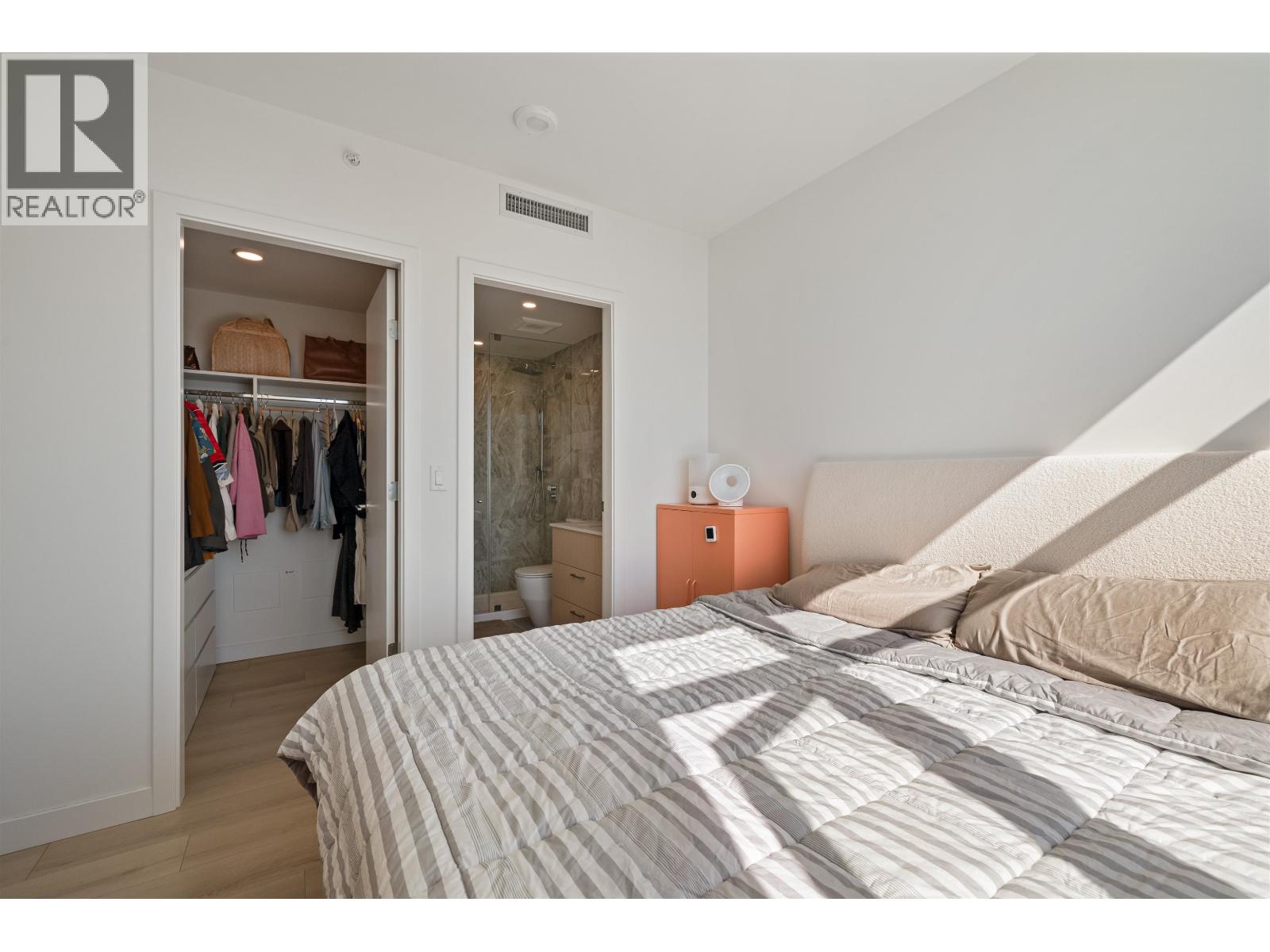 3201 6468 Willingdon Avenue, Burnaby, British Columbia  V5H 0L3 - Photo 8 - R3162625