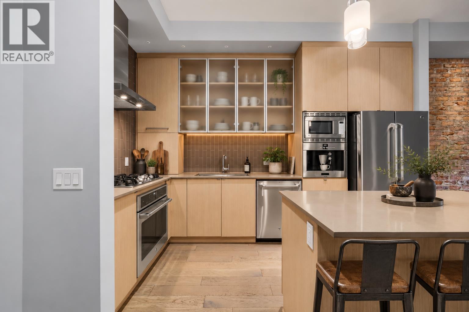 103 262 Salter Street, New Westminster, British Columbia  V3M 0J6 - Photo 4 - R3162635
