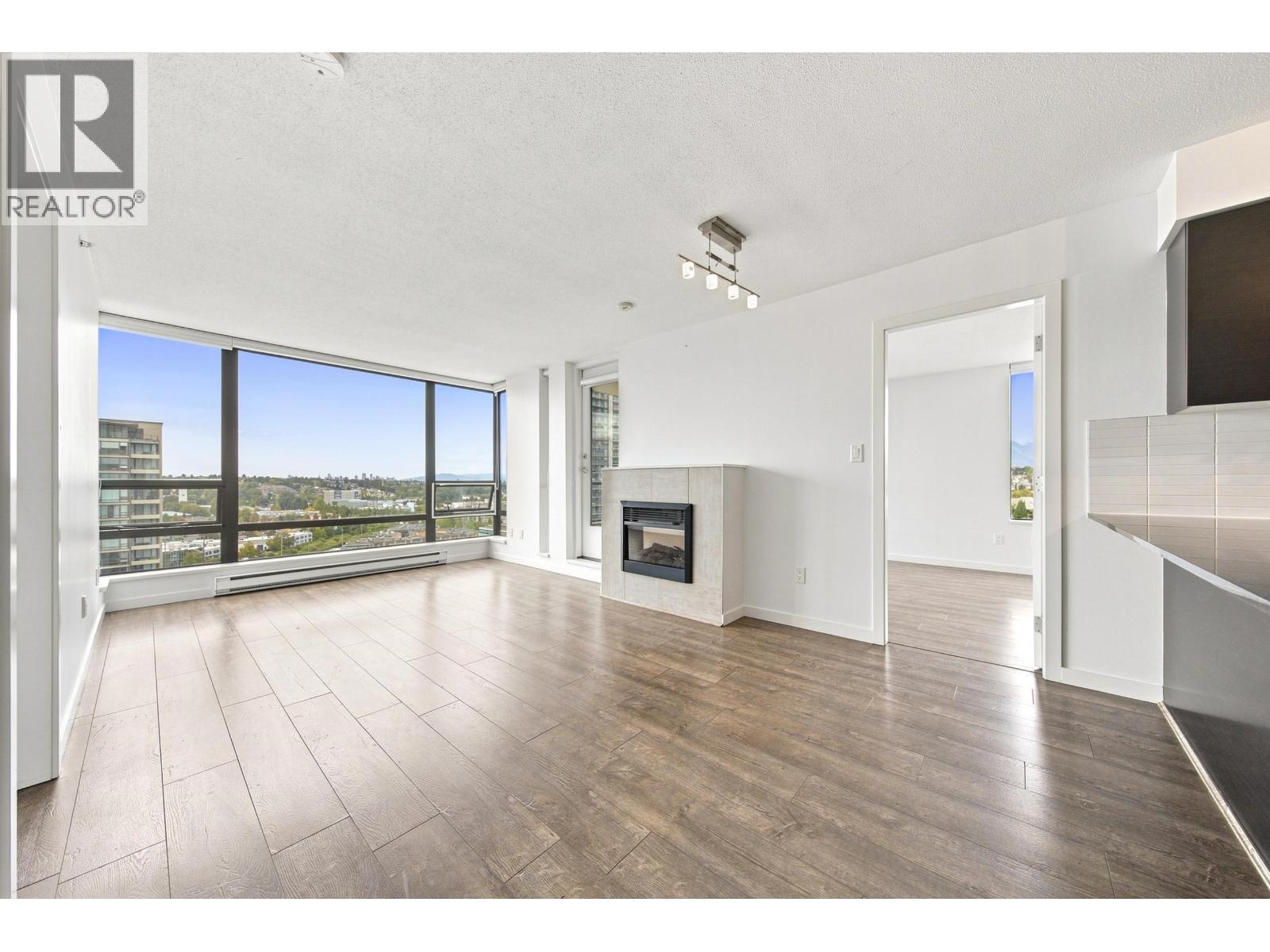 1806 4182 Dawson Street, Burnaby, British Columbia  V5C 0A4 - Photo 2 - R3162652