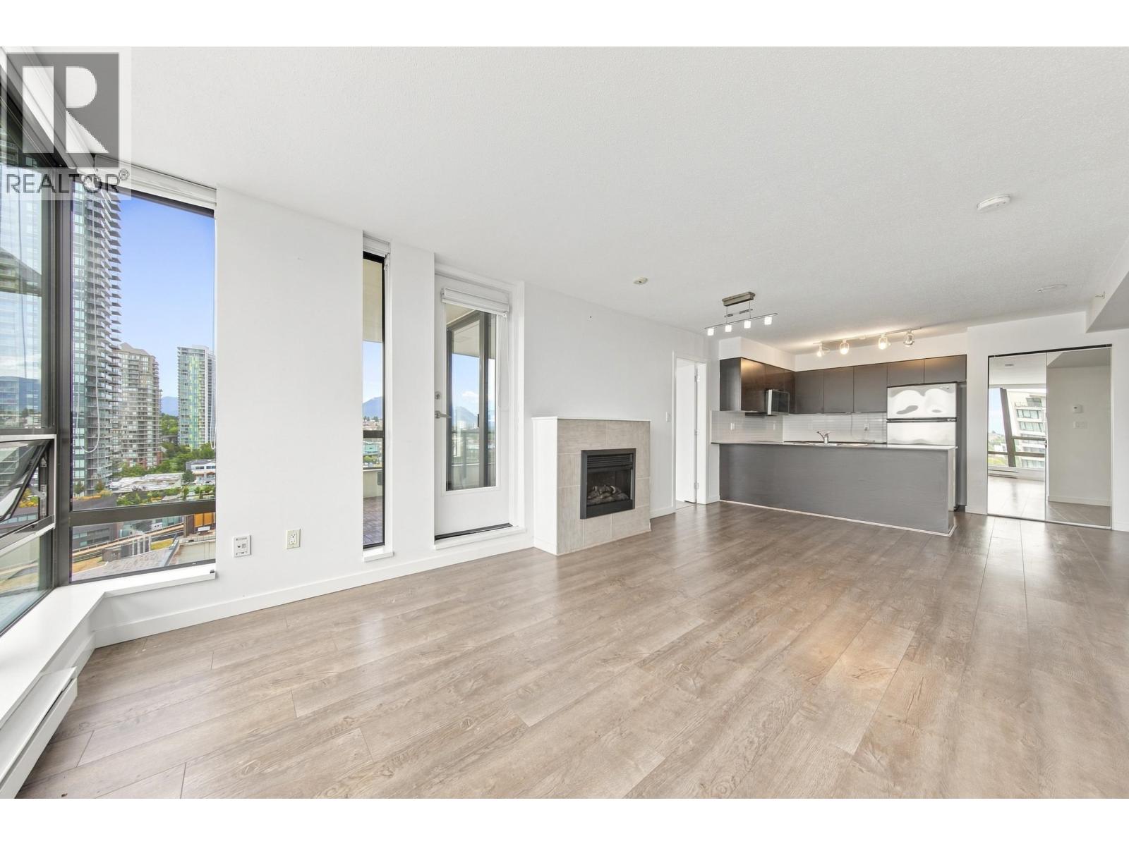1806 4182 Dawson Street, Burnaby, British Columbia  V5C 0A4 - Photo 3 - R3162652