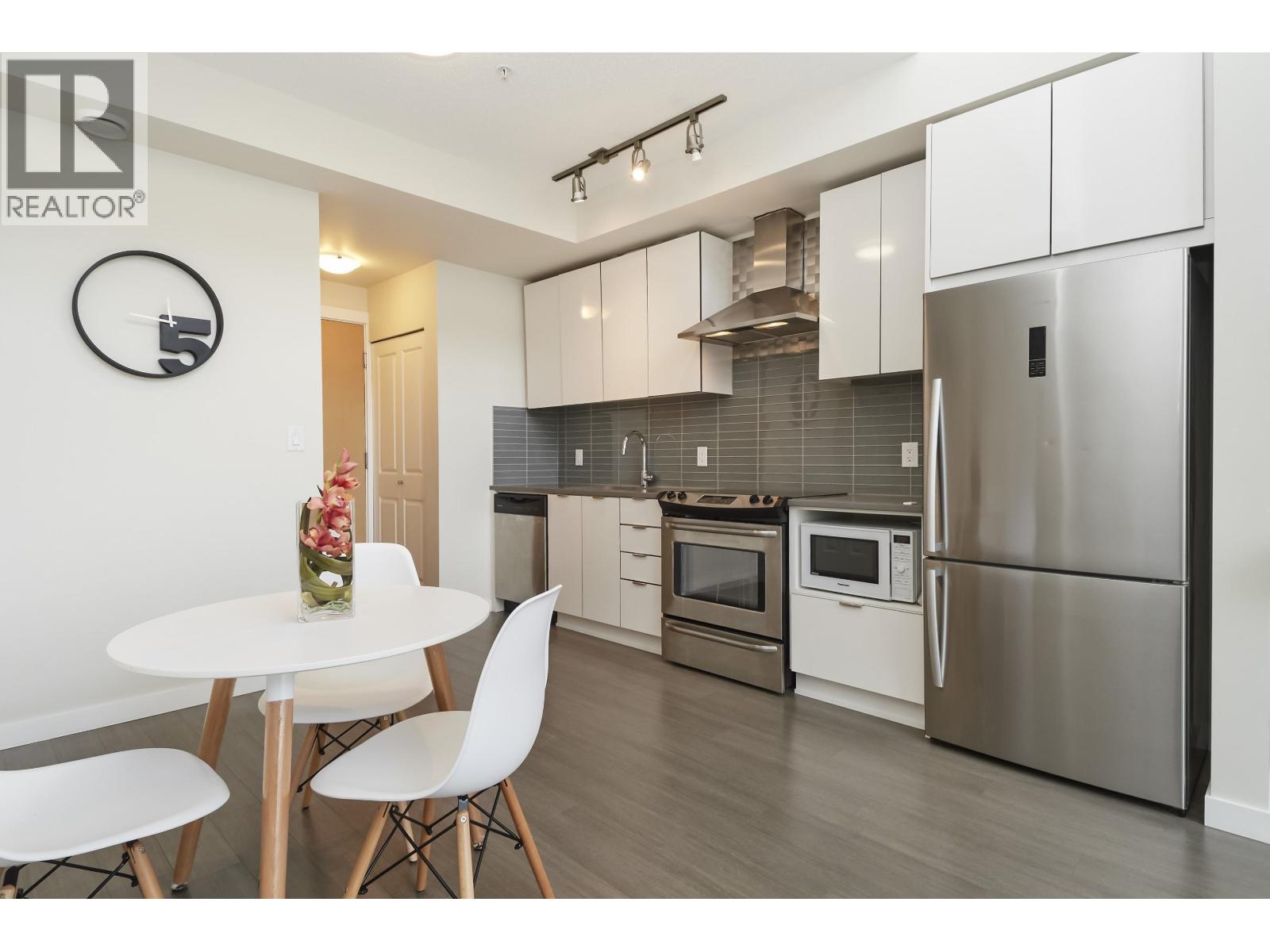 516 9168 Slopes Mews, Burnaby, British Columbia  V5A 0E4 - Photo 4 - R3162656