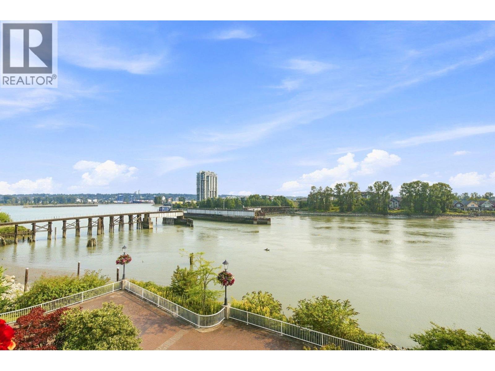 411 3 Renaissance Square, New Westminster, British Columbia  V3M 6K4 - Photo 17 - R3162659