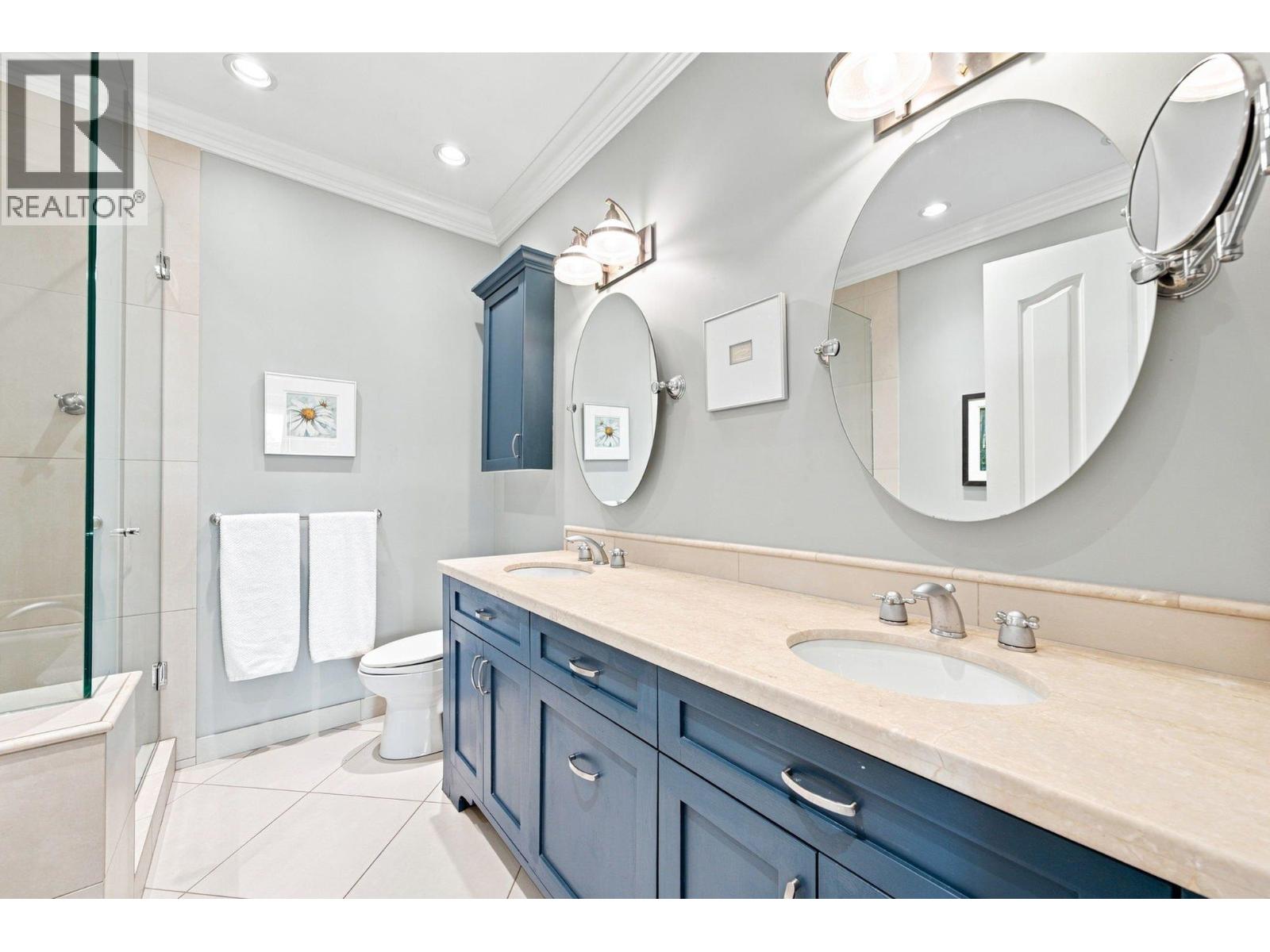 411 3 Renaissance Square, New Westminster, British Columbia  V3M 6K4 - Photo 21 - R3162659