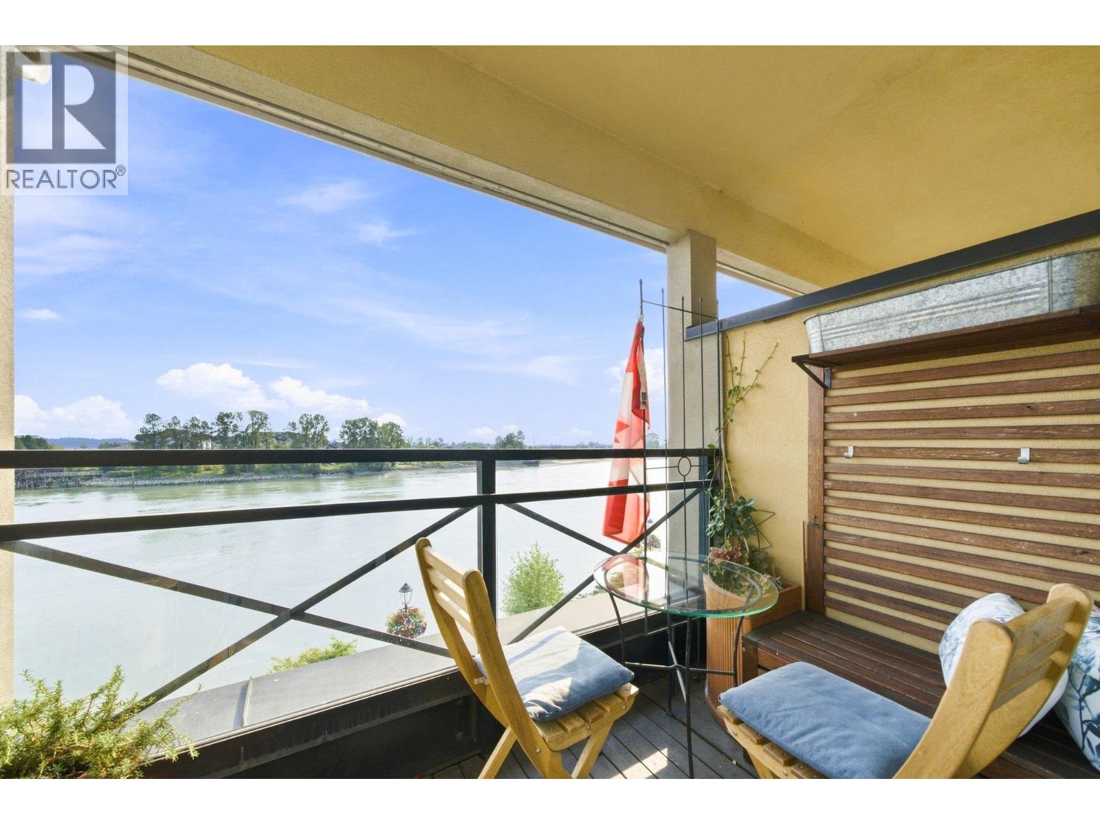 411 3 Renaissance Square, New Westminster, British Columbia  V3M 6K4 - Photo 23 - R3162659