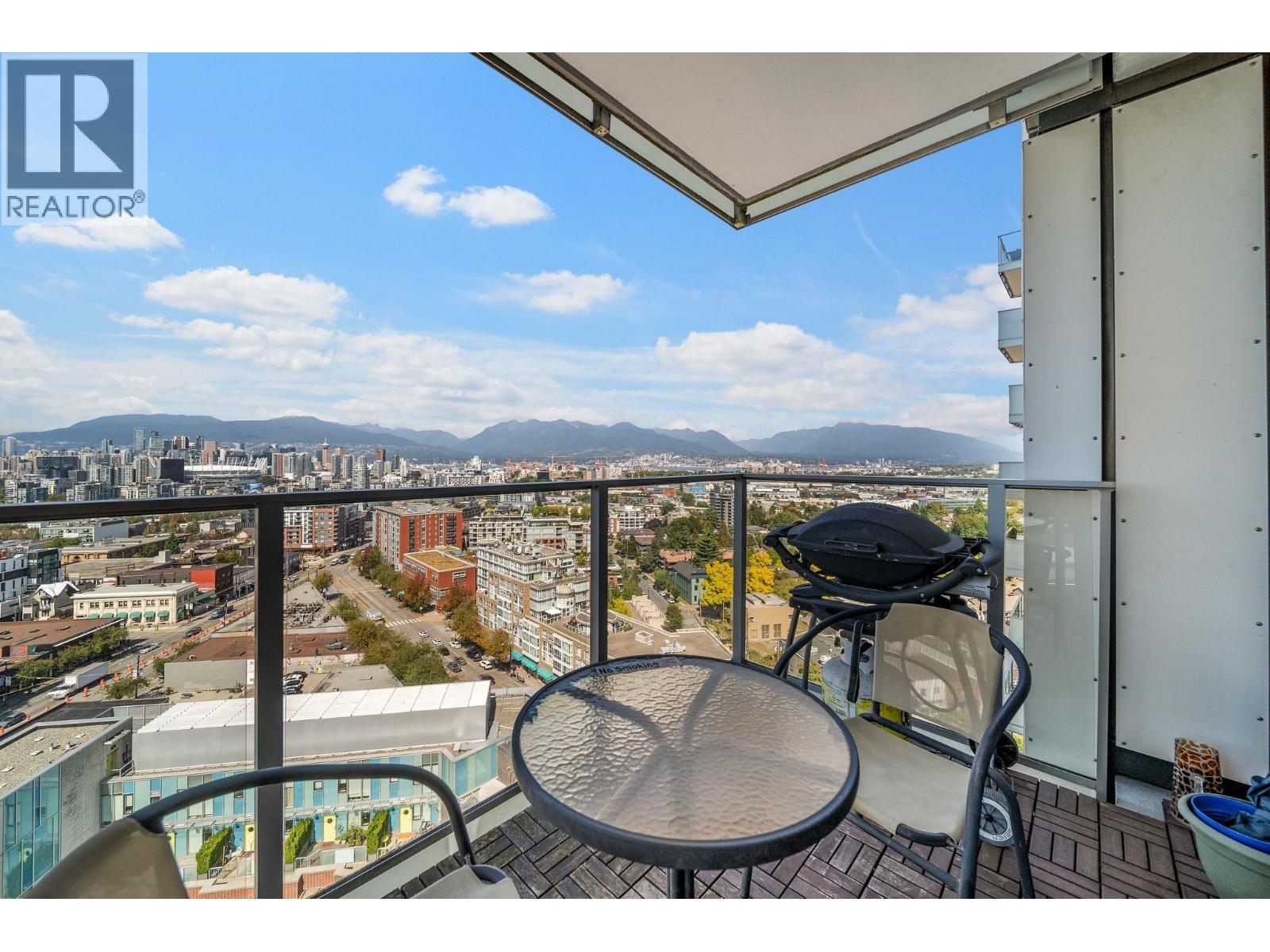 1911 285 E 10th Avenue, Vancouver, British Columbia  V5T 0H6 - Photo 2 - R3162686
