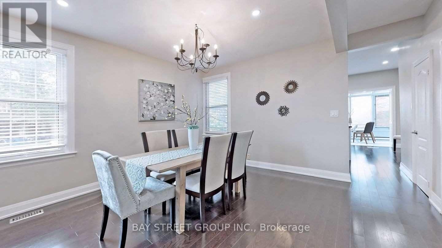 20 Bowood Avenue, Toronto, Ontario  M4N 1Y4 - Photo 8 - C13753482