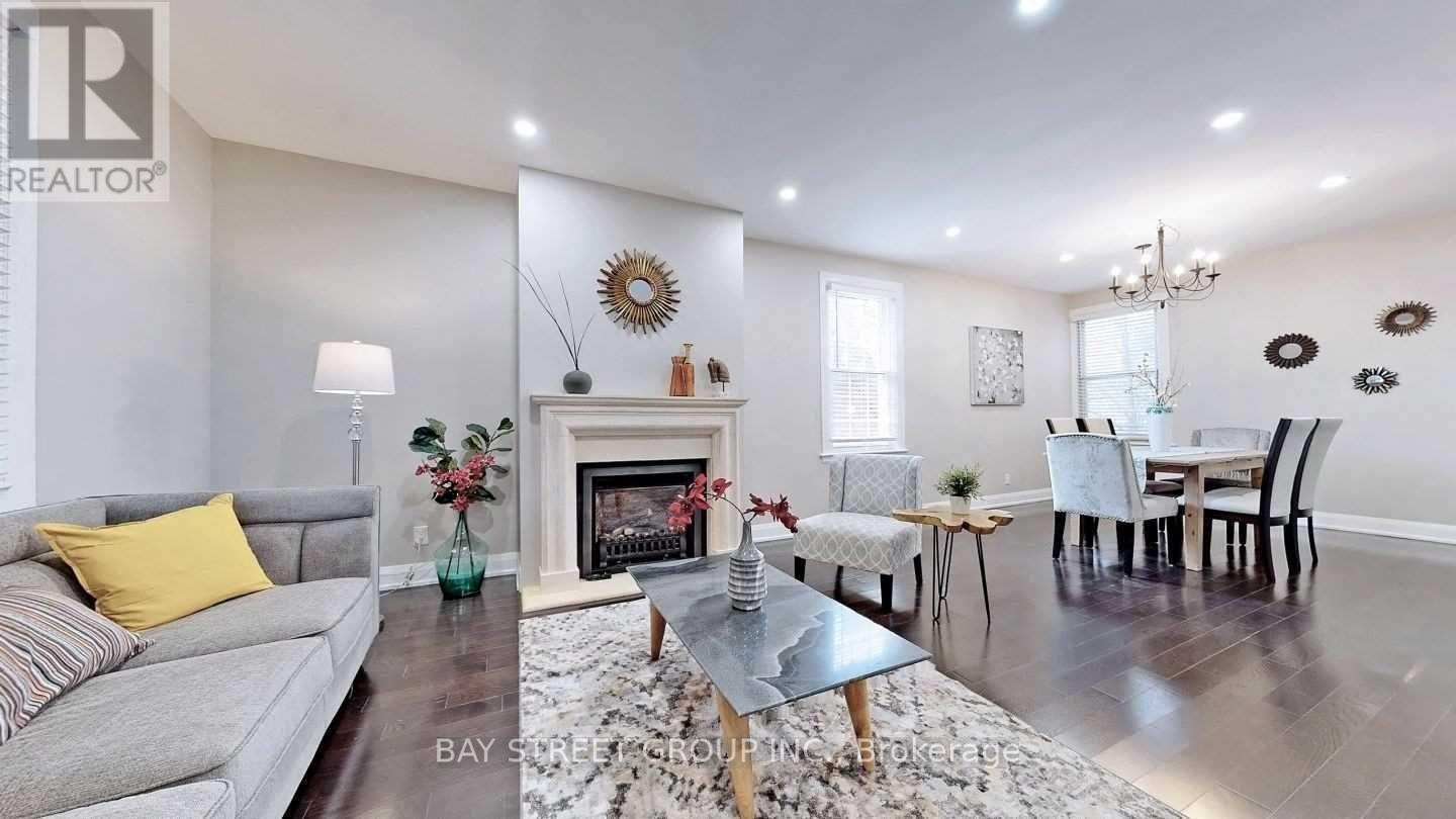 20 Bowood Avenue, Toronto, Ontario  M4N 1Y4 - Photo 7 - C13753482