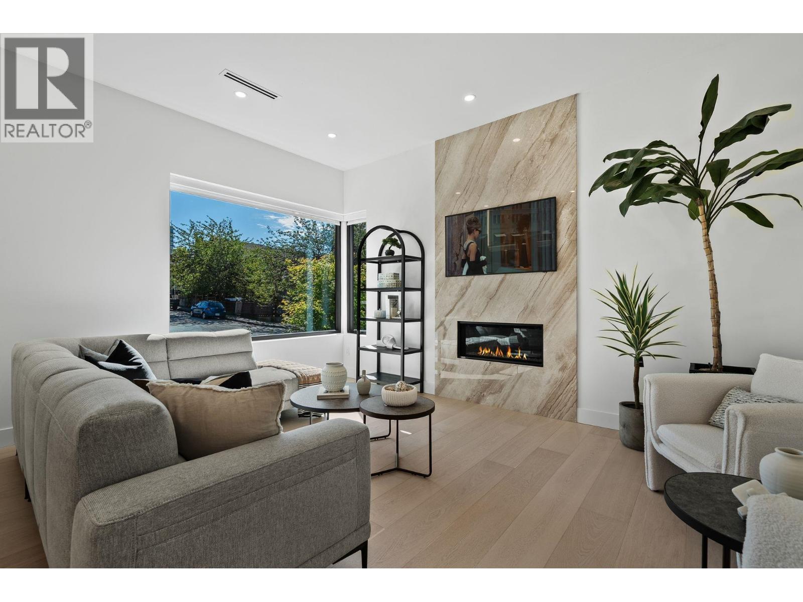 1605 E 21st Avenue, Vancouver, British Columbia  V5N 3V8 - Photo 4 - R3162702