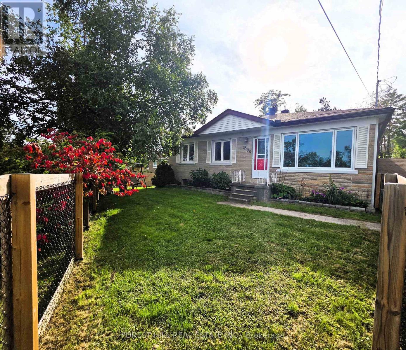 4 KAREN CRESCENT, Orillia, Ontario