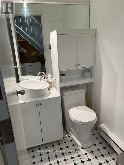 Lower - 208 Carlton Street, Toronto, Ontario M5A 2L1 - Photo 17 - C13757312