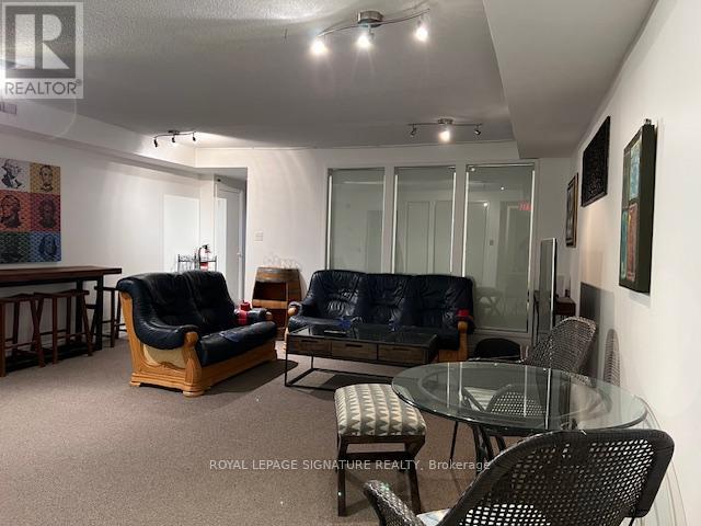 Lower - 208 Carlton Street, Toronto, Ontario M5A 2L1 - Photo 9 - C13757312