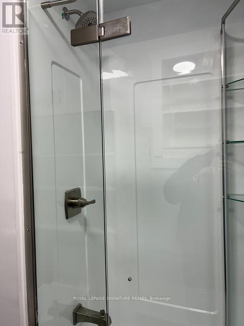 Lower - 208 Carlton Street, Toronto, Ontario M5A 2L1 - Photo 12 - C13757314