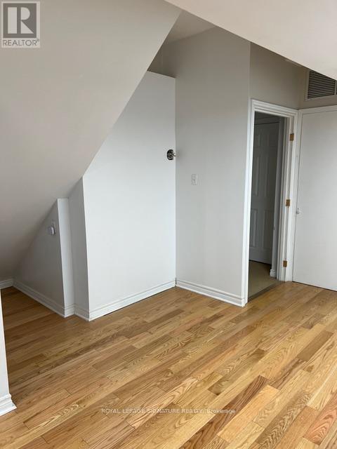 Lower - 208 Carlton Street, Toronto, Ontario M5A 2L1 - Photo 18 - C13757314