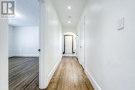 Second Fl. - 11 Highbourne Road, Toronto, Ontario  M5P 2J1 - Photo 24 - C13757330