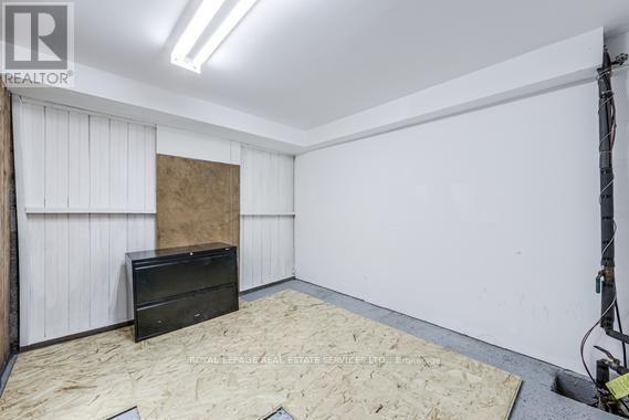 Second Fl. - 11 Highbourne Road, Toronto, Ontario  M5P 2J1 - Photo 34 - C13757330