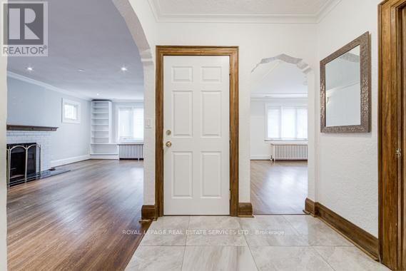 Second Fl. - 11 Highbourne Road, Toronto, Ontario  M5P 2J1 - Photo 6 - C13757330