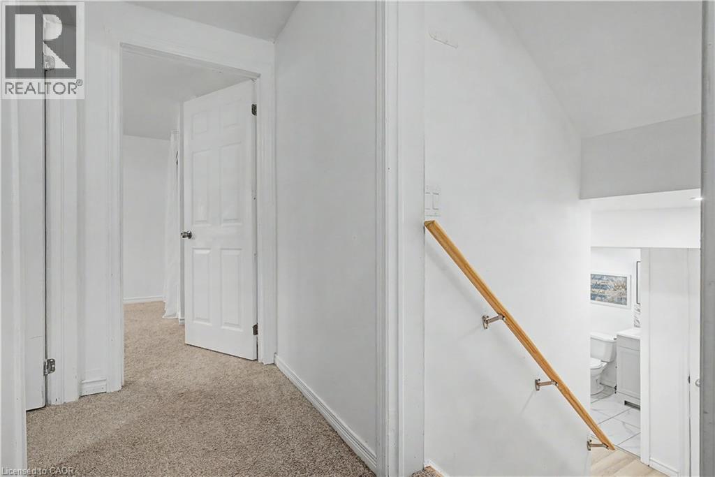 79 Beauchamp Drive Unit# B, Cambridge, Ontario  N1S 0B9 - Photo 4 - 40858219