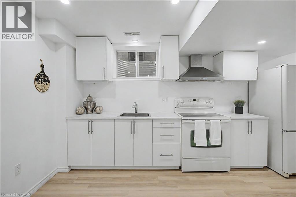79 Beauchamp Drive Unit# B, Cambridge, Ontario  N1S 0B9 - Photo 6 - 40858219
