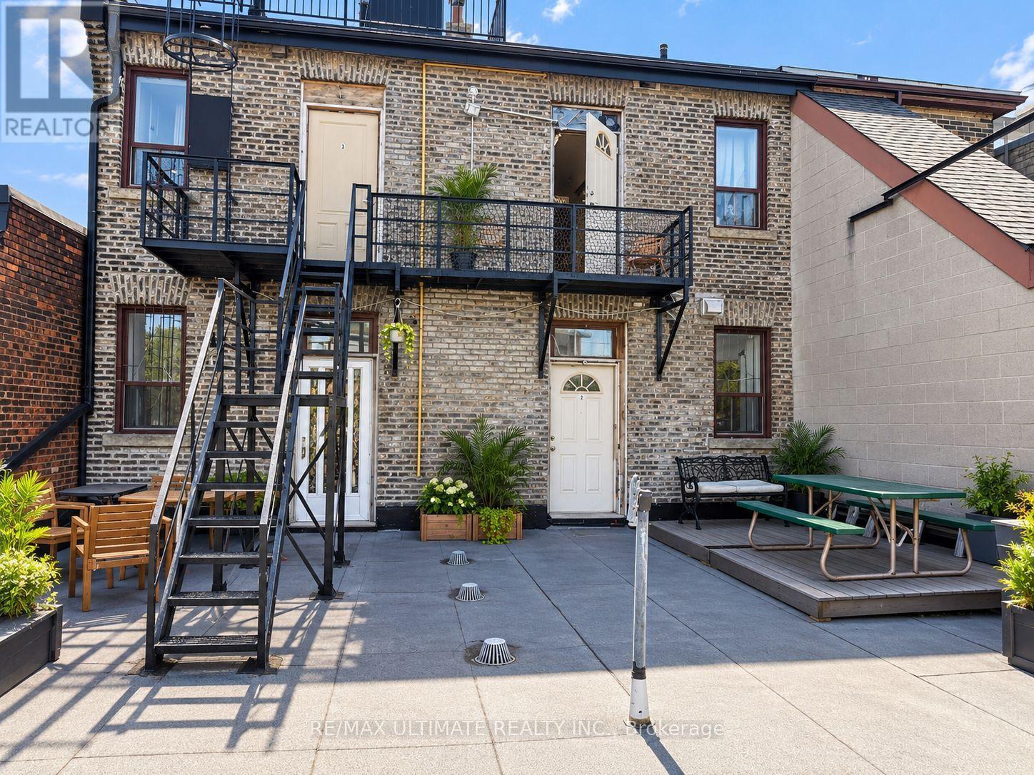 720-720a Queen Street E, Toronto, Ontario  M4M 1H2 - Photo 12 - E13757308