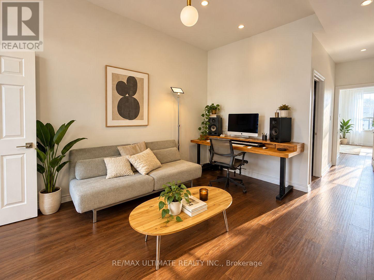 720-720a Queen Street E, Toronto, Ontario  M4M 1H2 - Photo 7 - E13757308