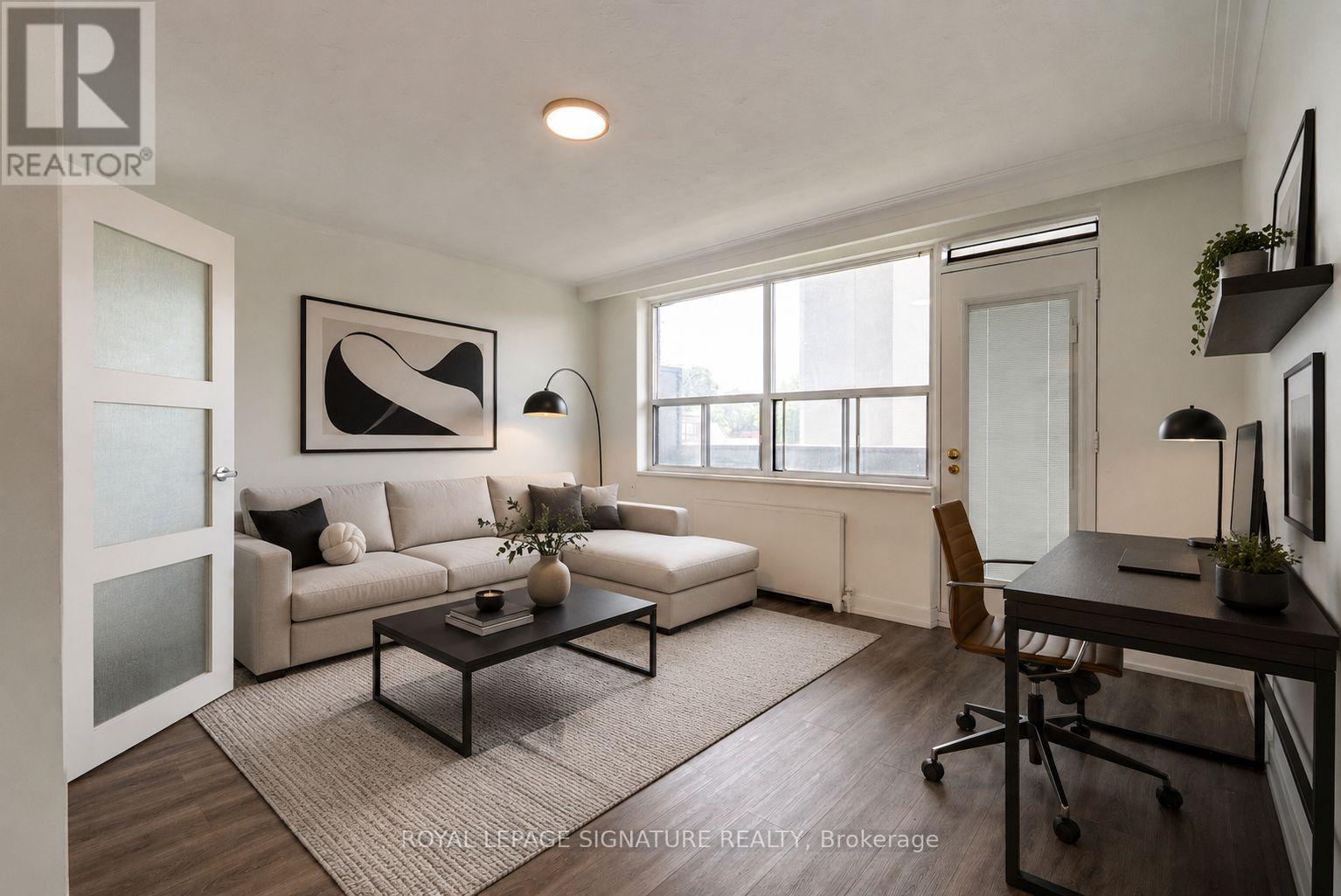 203 - 15 GAMBLE AVENUE, Toronto, Ontario