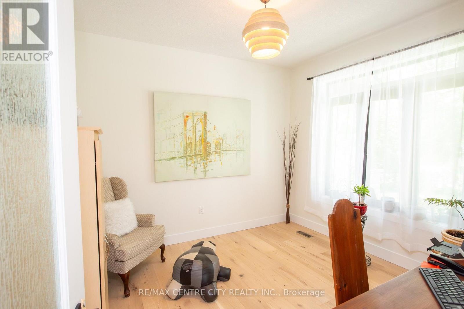 273 Foxborough Place, Thames Centre, Ontario  N0M 2P0 - Photo 14 - X13757306