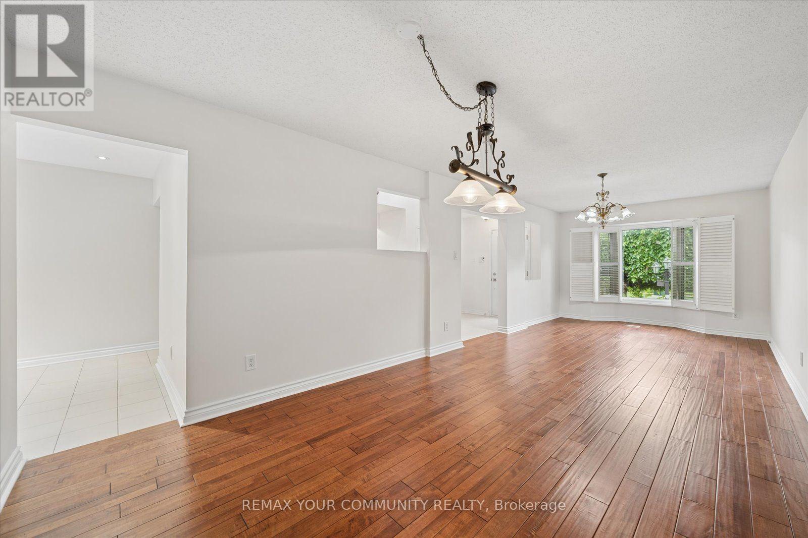 102 Edmund Seager Drive, Vaughan, Ontario L4J 4S8 - Photo 5 - N13757292