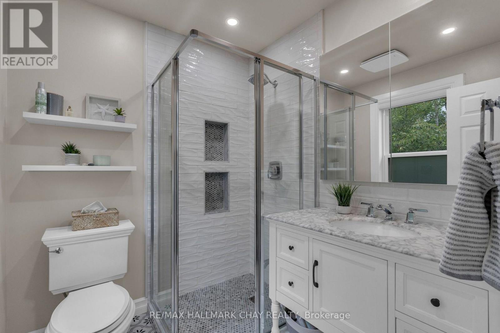 9 Bridle Path, Oro-Medonte (Horseshoe Valley), Ontario  L0L 2L0 - Photo 22 - S13757332