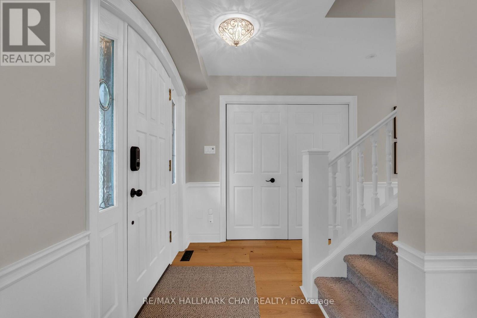 9 Bridle Path, Oro-Medonte (Horseshoe Valley), Ontario  L0L 2L0 - Photo 3 - S13757332
