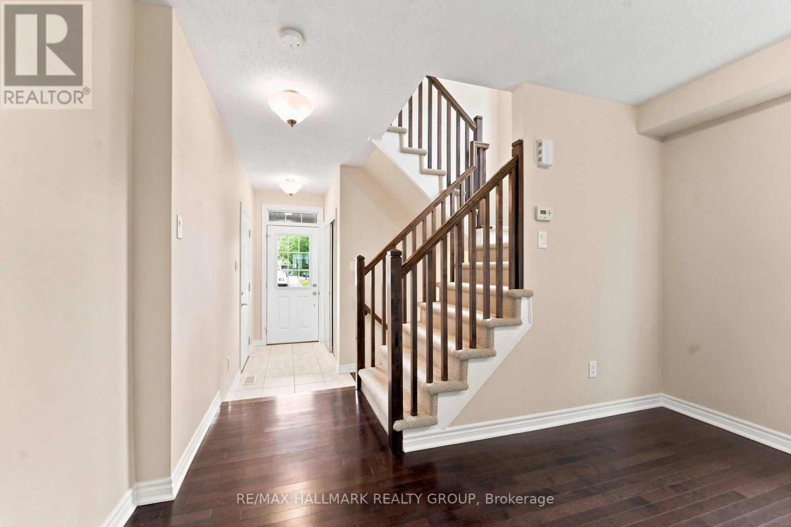 387 Sweet Grass Circle, Ottawa, Ontario  K2J 5W9 - Photo 2 - X13757322