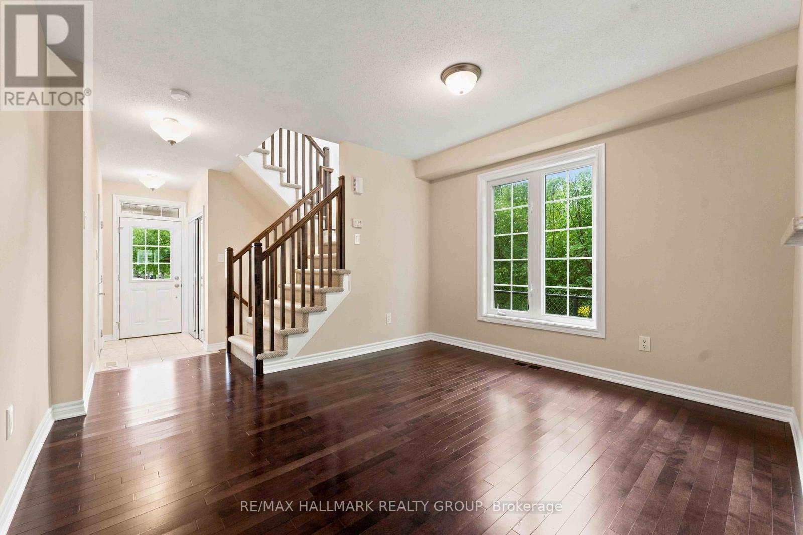 387 Sweet Grass Circle, Ottawa, Ontario  K2J 5W9 - Photo 4 - X13757322