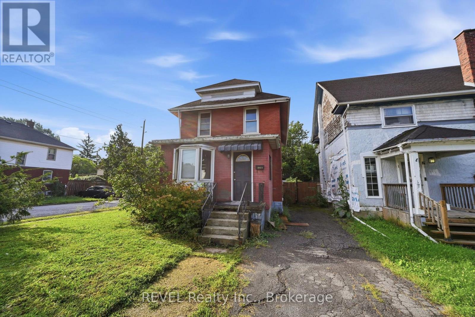 4960 Willmott Street, Niagara Falls, Ontario  L2E 1Z8 - Photo 2 - X13757340