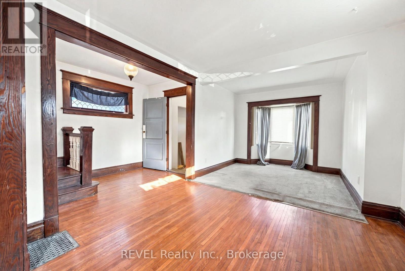 4960 Willmott Street, Niagara Falls, Ontario  L2E 1Z8 - Photo 5 - X13757340