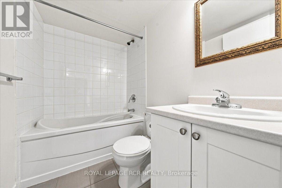 908 - 812 Lansdowne Avenue, Toronto, Ontario  M6H 4K5 - Photo 16 - W13757290