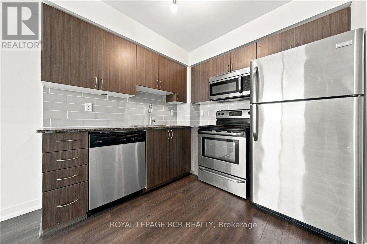 908 - 812 Lansdowne Avenue, Toronto, Ontario  M6H 4K5 - Photo 6 - W13757290