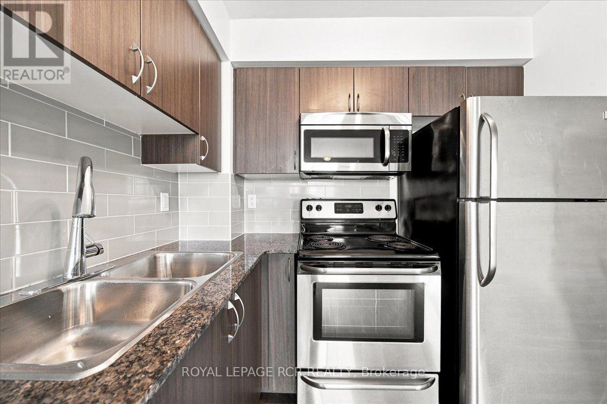 908 - 812 Lansdowne Avenue, Toronto, Ontario  M6H 4K5 - Photo 7 - W13757290