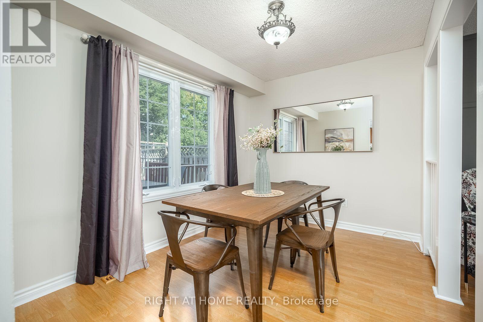 54 Niagara Place, Brampton, Ontario  L6S 4Y8 - Photo 10 - W13757310