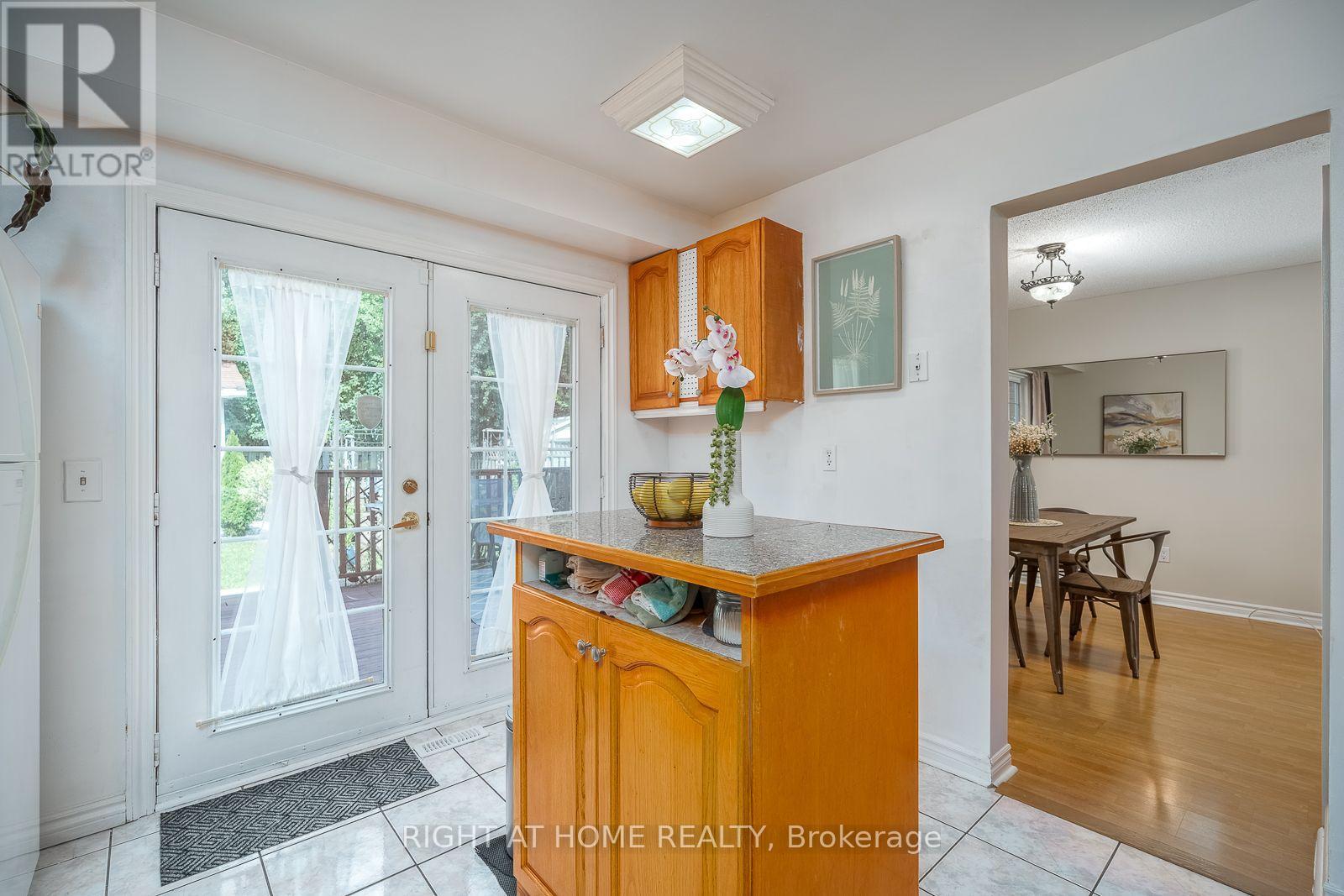 54 Niagara Place, Brampton, Ontario  L6S 4Y8 - Photo 16 - W13757310