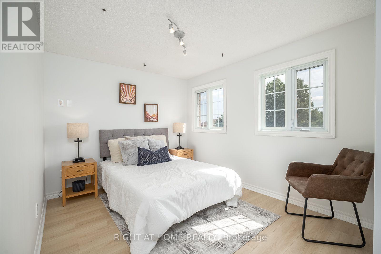 54 Niagara Place, Brampton, Ontario  L6S 4Y8 - Photo 23 - W13757310