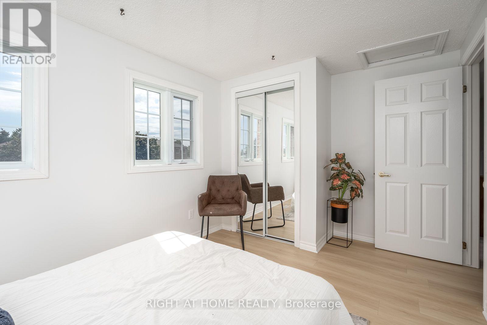 54 Niagara Place, Brampton, Ontario  L6S 4Y8 - Photo 24 - W13757310