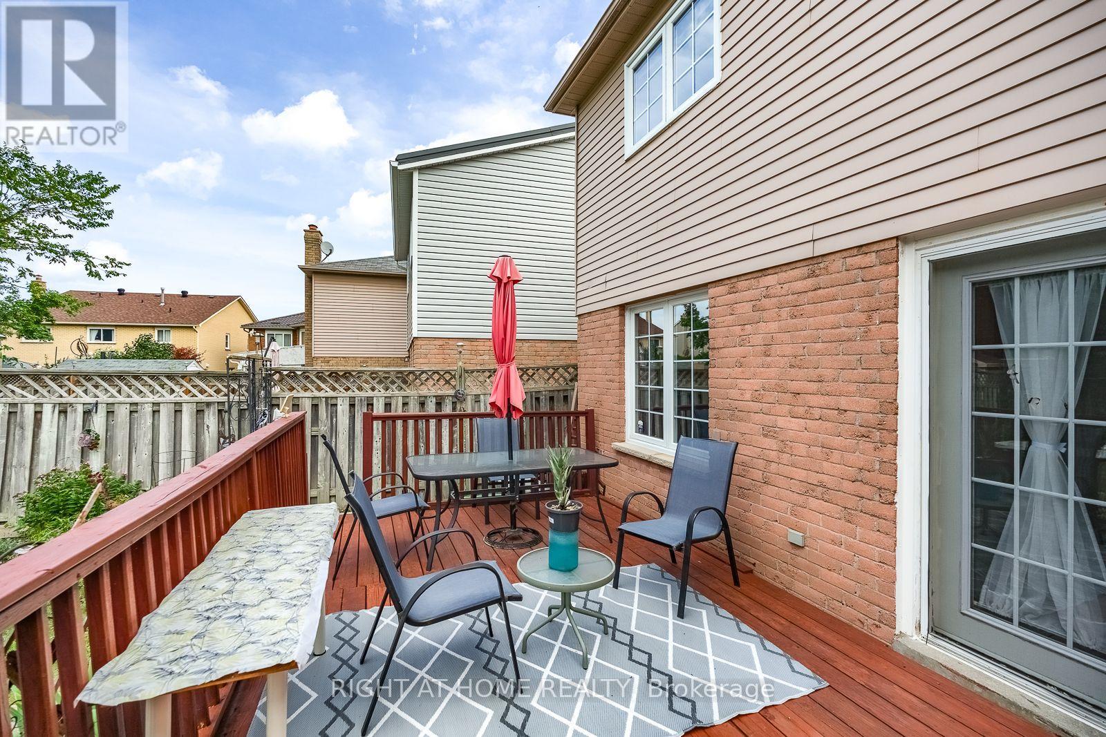 54 Niagara Place, Brampton, Ontario  L6S 4Y8 - Photo 40 - W13757310
