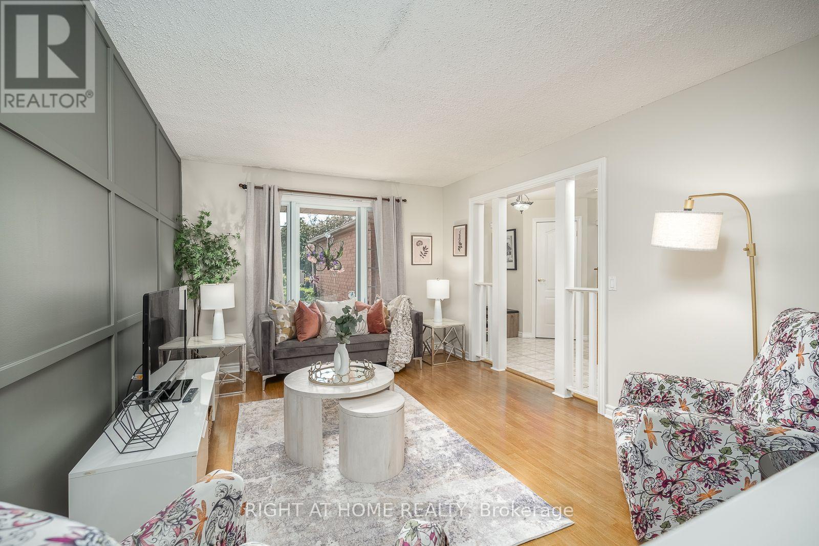 54 Niagara Place, Brampton, Ontario  L6S 4Y8 - Photo 6 - W13757310