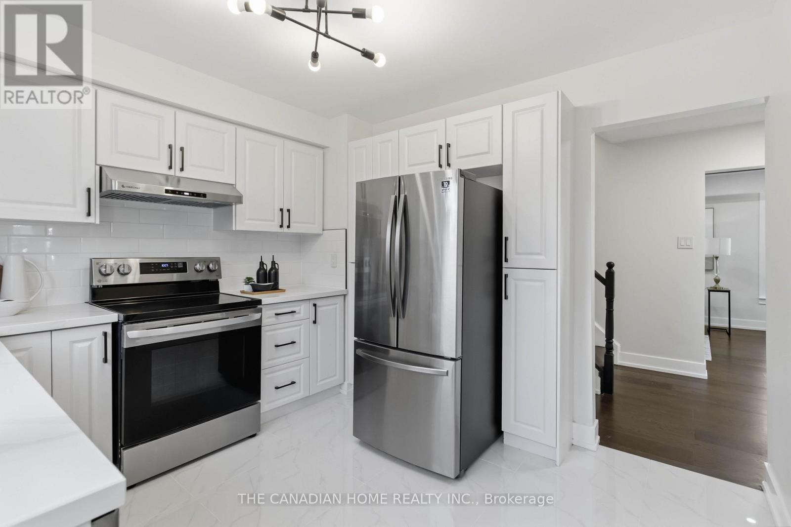 80 Flamingo Crescent, Brampton, Ontario  L6T 2G7 - Photo 8 - W13757320