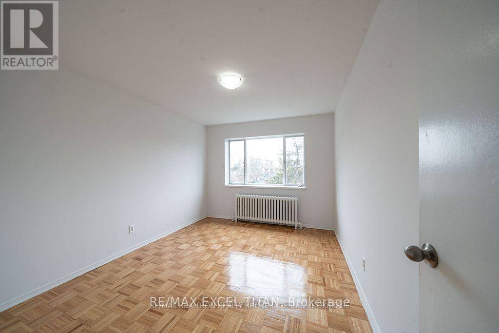 1 - 799 Robinson Street, Burlington, Ontario  L7R 2L4 - Photo 5 - W13757356