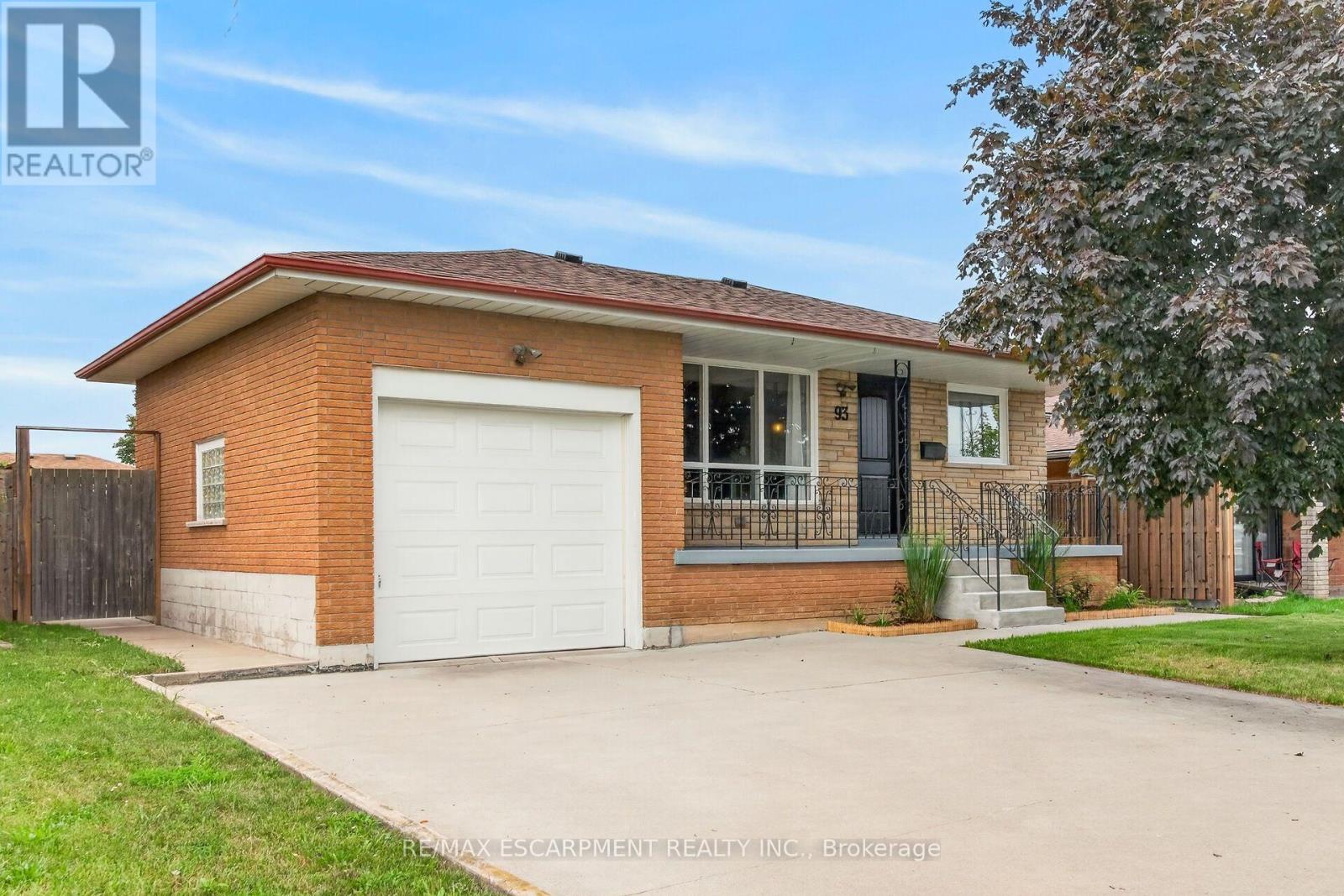 93 NUGENT DRIVE, Hamilton, Ontario