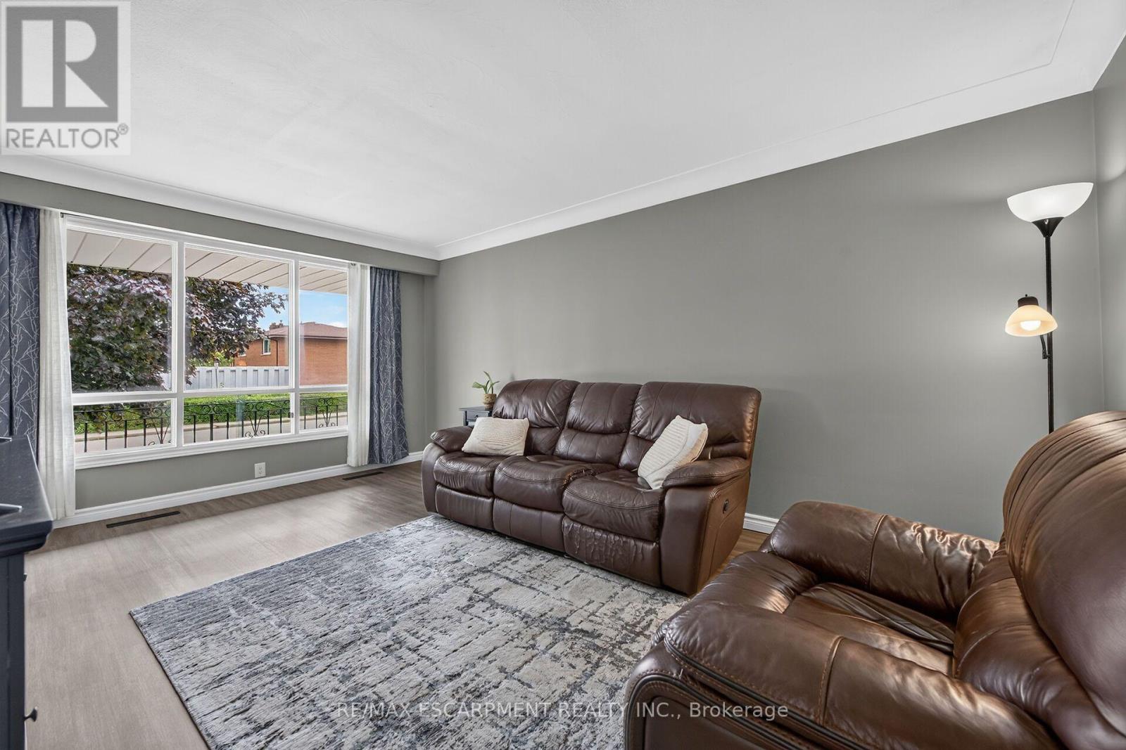 93 Nugent Drive, Hamilton, Ontario L8H 2N1 - Photo 11 - X13757304