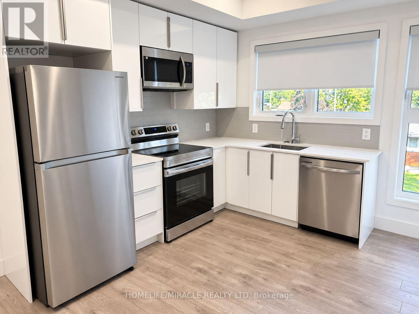 6638 Mcleod Road, Niagara Falls, Ontario L2G 3G5 - Photo 4 - X13757316