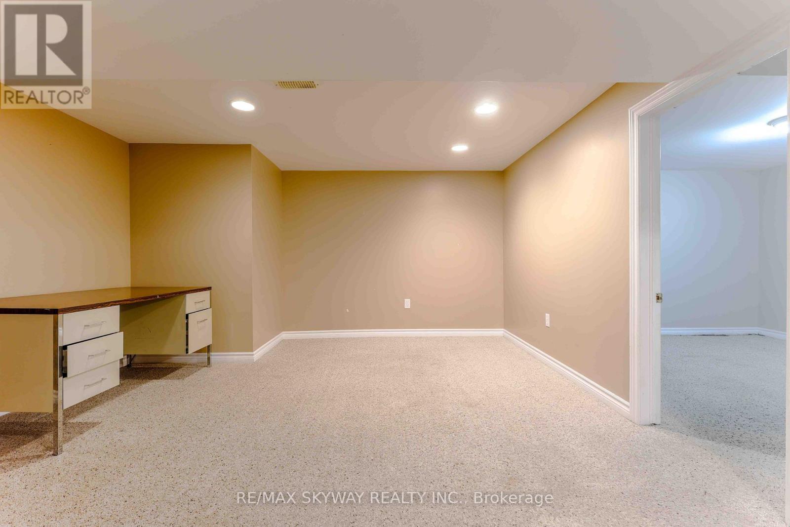 724 Brant Street, London East, Ontario N5Y 3N1 - Photo 39 - X13757334