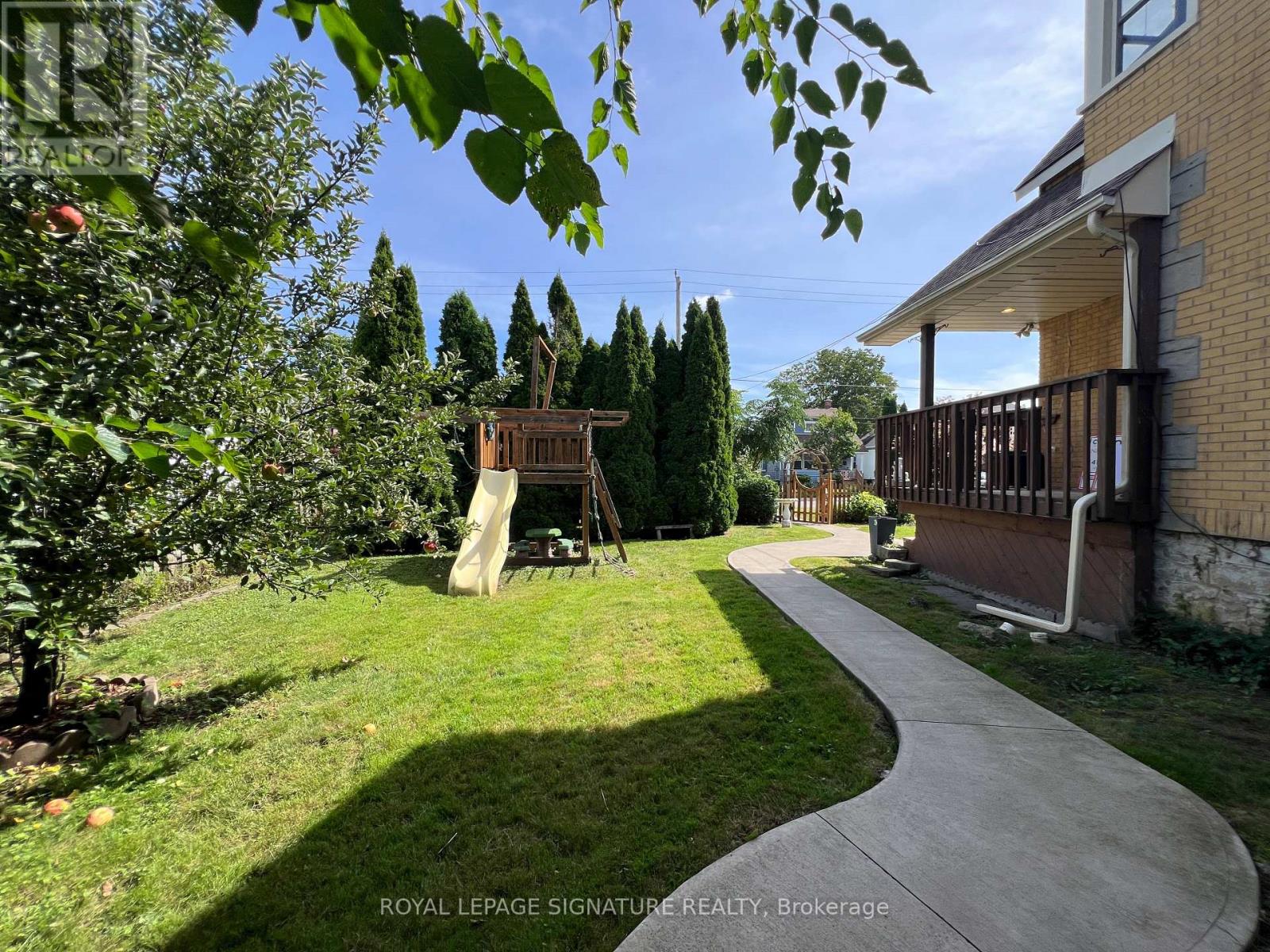 141 YORK STREET, St. Catharines, Ontario